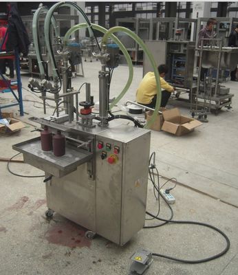 Buy DGP-Z-2 Two Head Semi Automatic Piston Filler 50-1000ml online manufacture