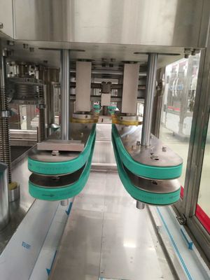 Linear 6 Wheels Auto Capping Machine 4000-6000BPH