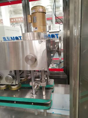 Linear 6 Wheels Auto Capping Machine 4000-6000BPH