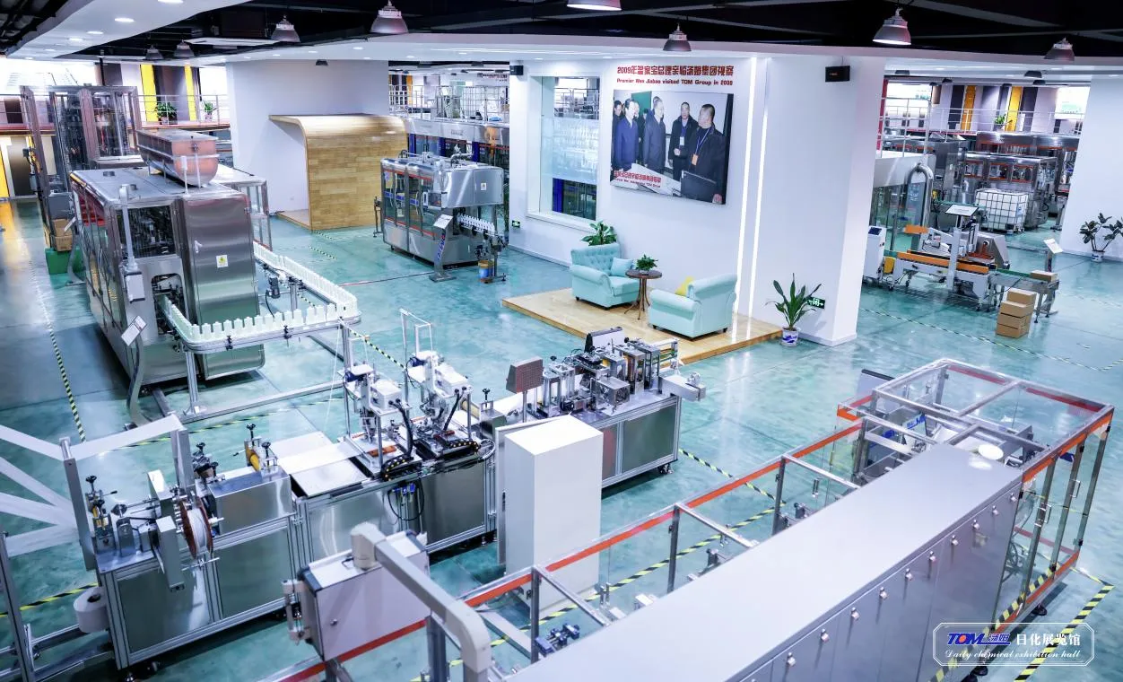 1l-5l Edible Oil Seasoning Oil Sauce Juice Vinegar High Speed Automatic Filling Capping And Packing Machine 15